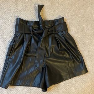 Leather shorts paper bag style